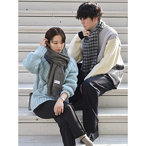 自分へはもちろん、大切な人へのギフトにも。長く愛せる上質なマフラー「JOHNSTONS(ジョンストンズ)」